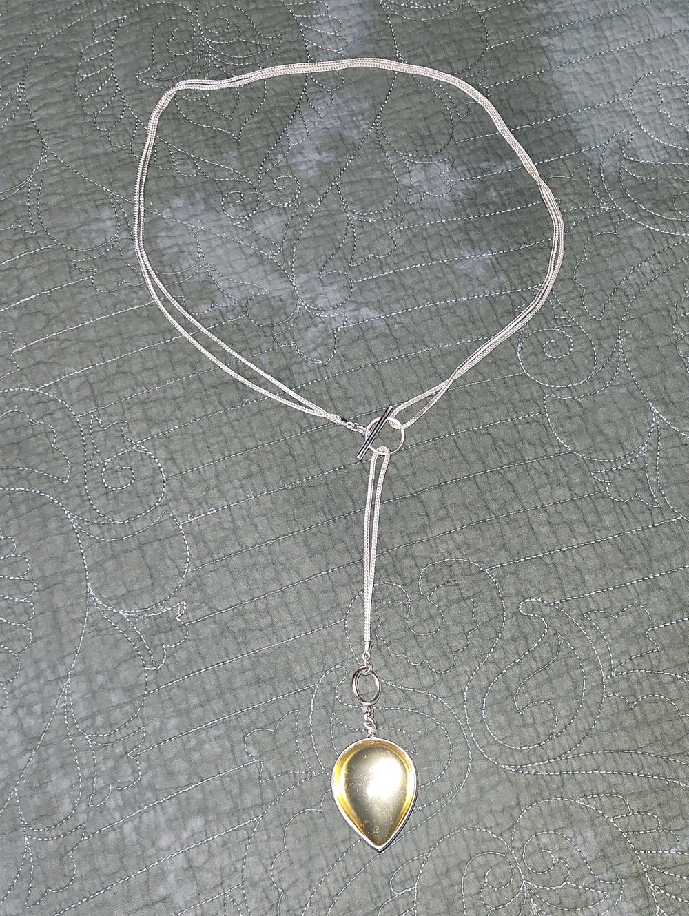 🌴Silver Toned Necklace with A Lemon Colored Teardrop Pendant - Women's Jewelry
